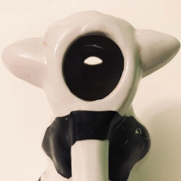 Vintage Ceramic Cow Creamer 4.5 Inch Tall Figurine - Picture 7 of 15